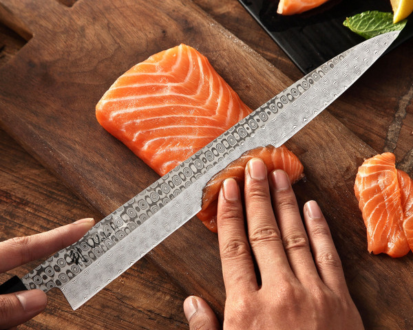 Seishin Sashimi Messer I 28,5 cm Klinge aus 110 Lagen Volldamaststahl I Griff aus Wüsteneisenholz und G10 I Premium Küchenmesser in exklusiver Geschenkbox